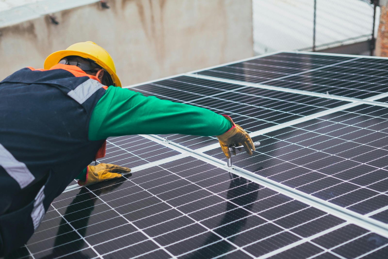 Solar and Battery Storage Installation for Homes and Businesses